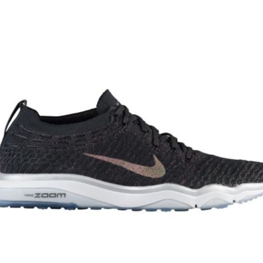 sparkly women’s nike ｚｏｏｍ